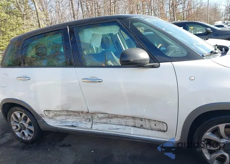 2014 Fiat 500L Trekking из США, поврежденный, VIN ZFBCFADH3EZ029502